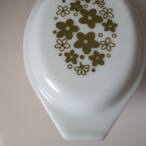 Vintage Pyrex - Picture 2 of 3